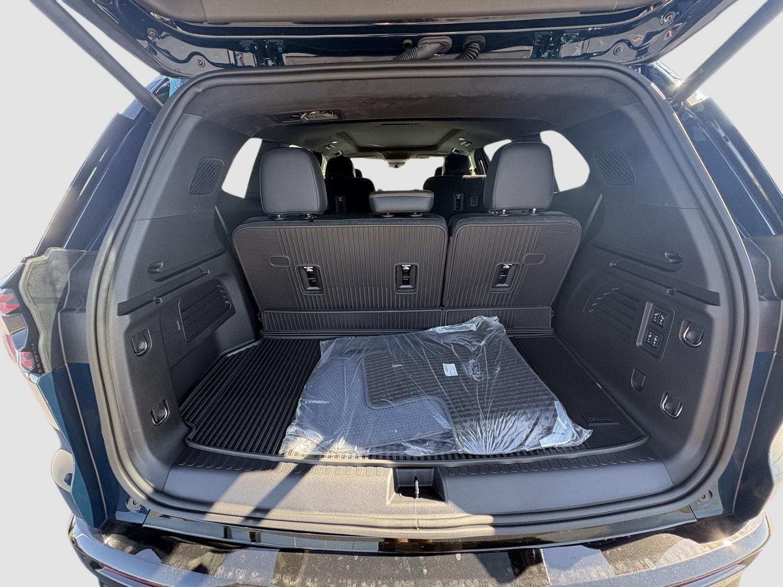 2027 GMC Acadia Denali Ultimate
