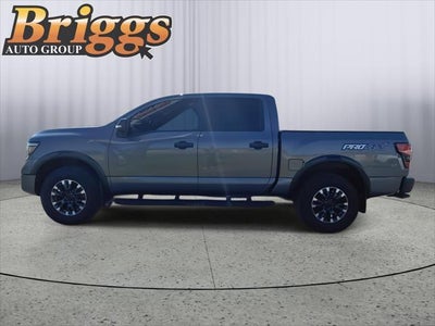 2024 Nissan Titan sv