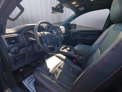 2024 Nissan Titan sv