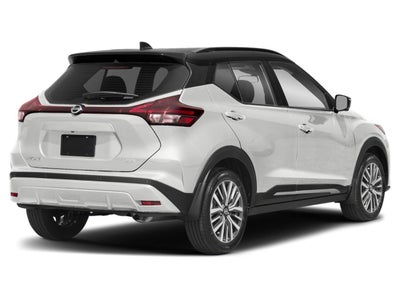 2022 Nissan Kicks SR