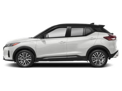 2022 Nissan Kicks SR