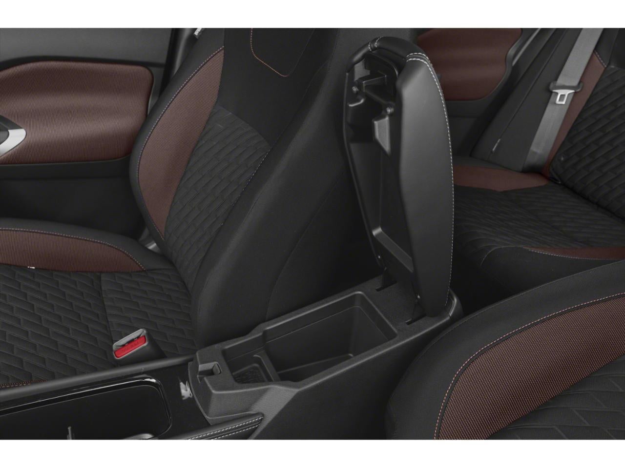 2022 Nissan Kicks SR
