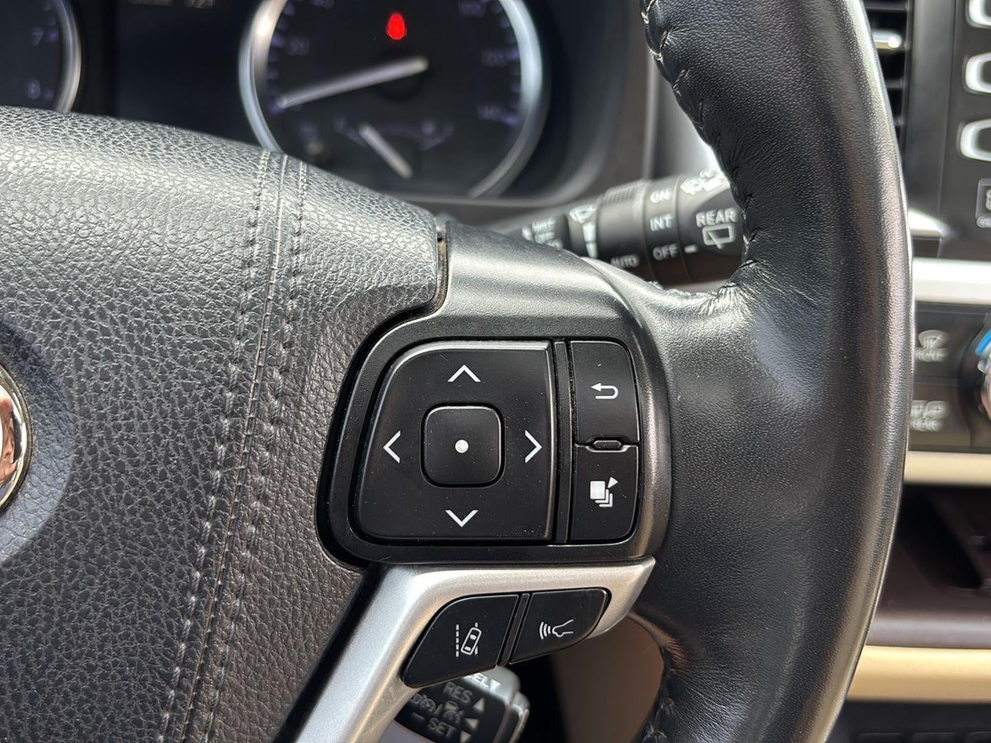 2019 Toyota Highlander Limited Platinum