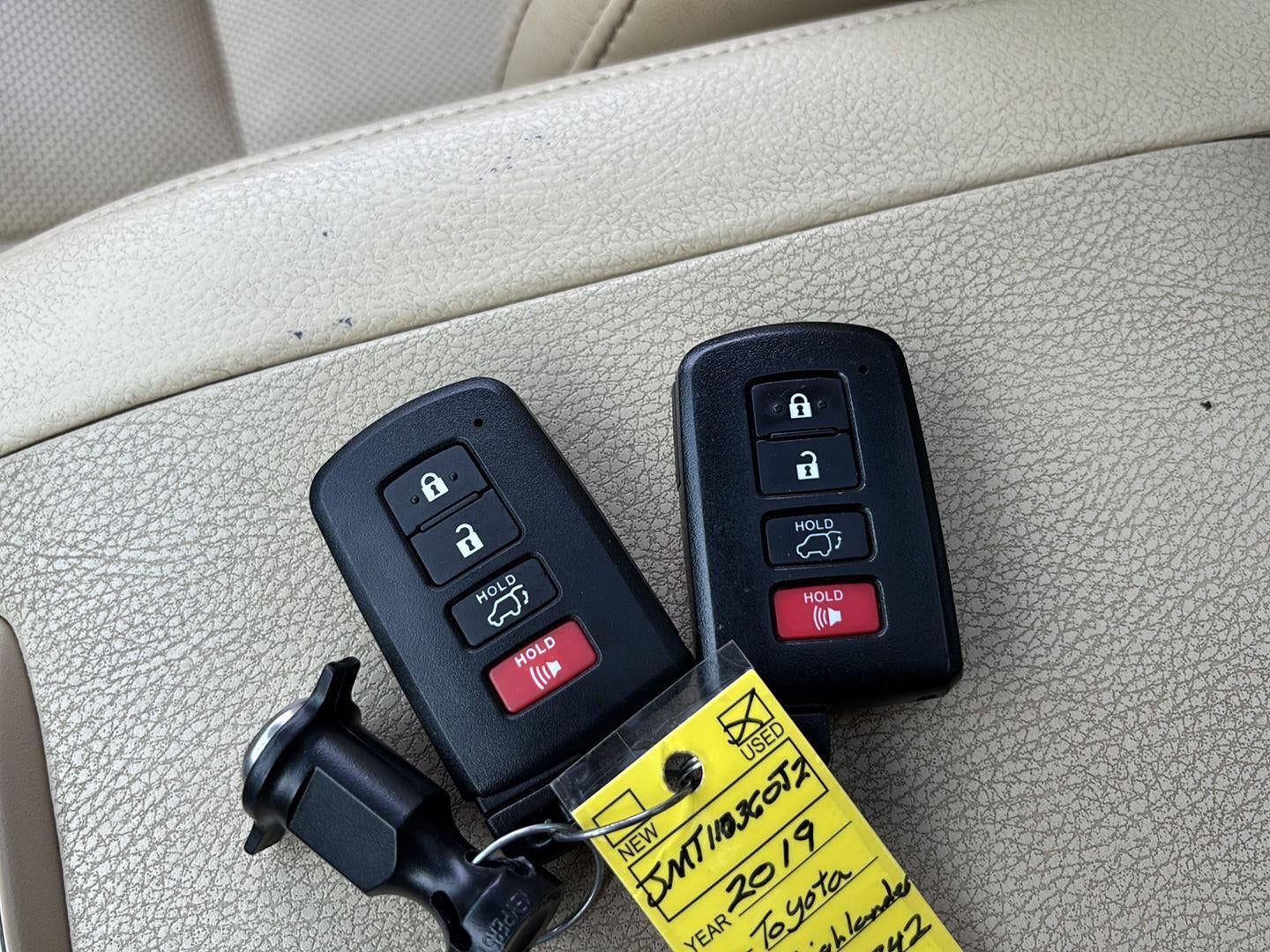 2019 Toyota Highlander Limited Platinum