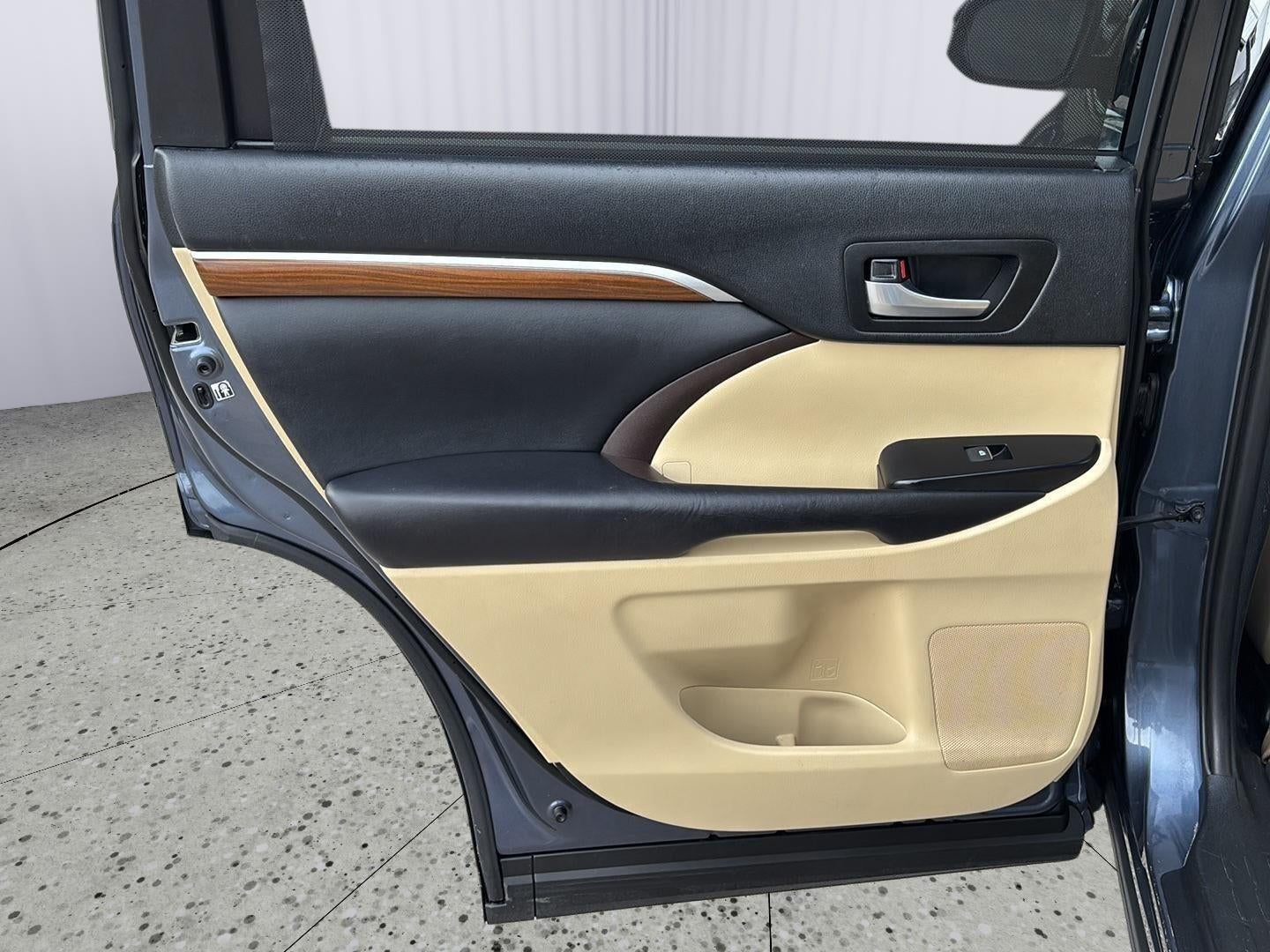 2019 Toyota Highlander Limited Platinum