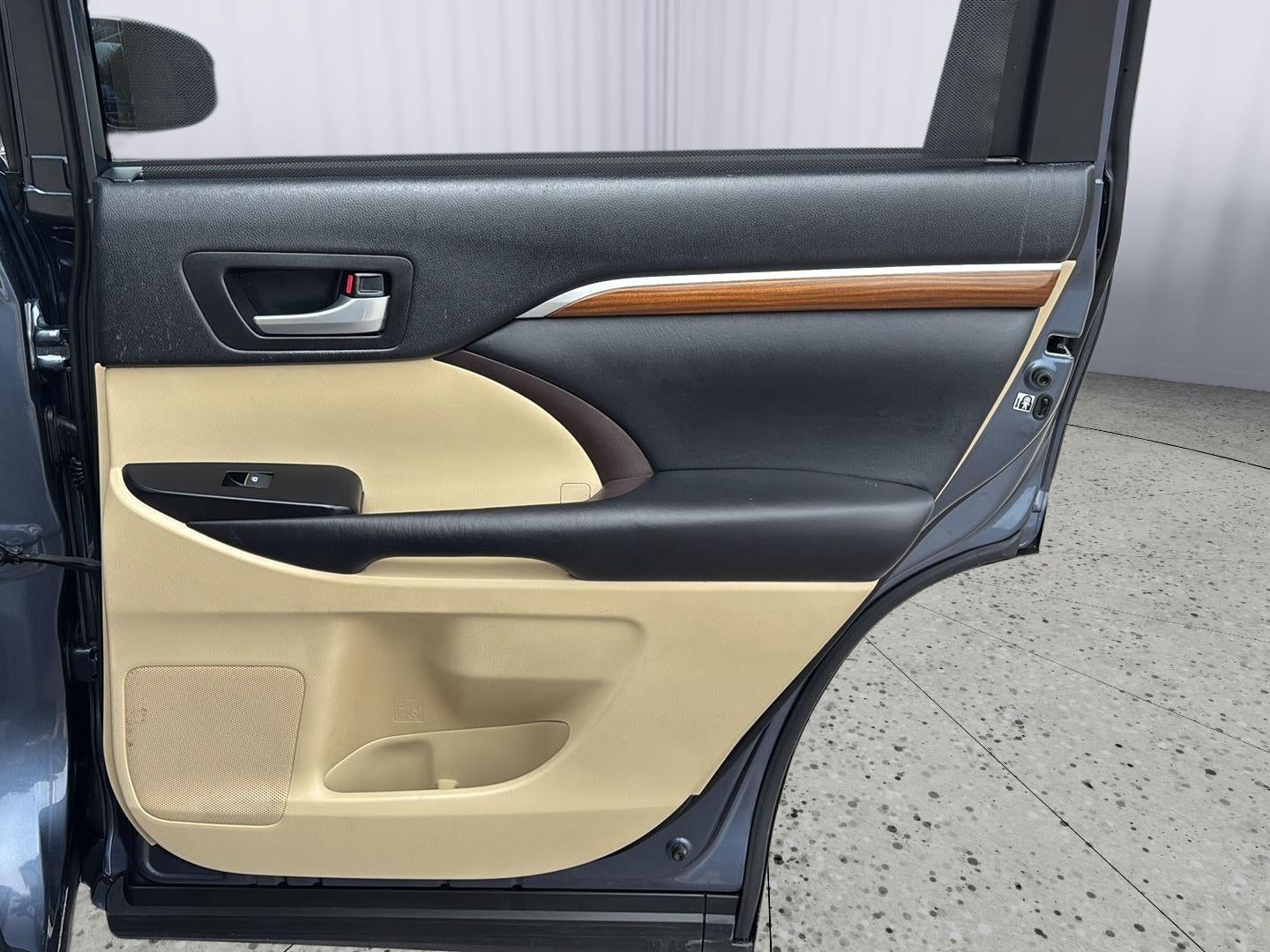 2019 Toyota Highlander Limited Platinum
