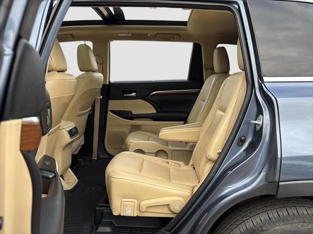 2019 Toyota Highlander Limited Platinum