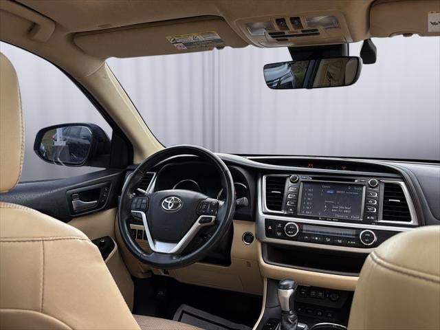 2019 Toyota Highlander Limited Platinum