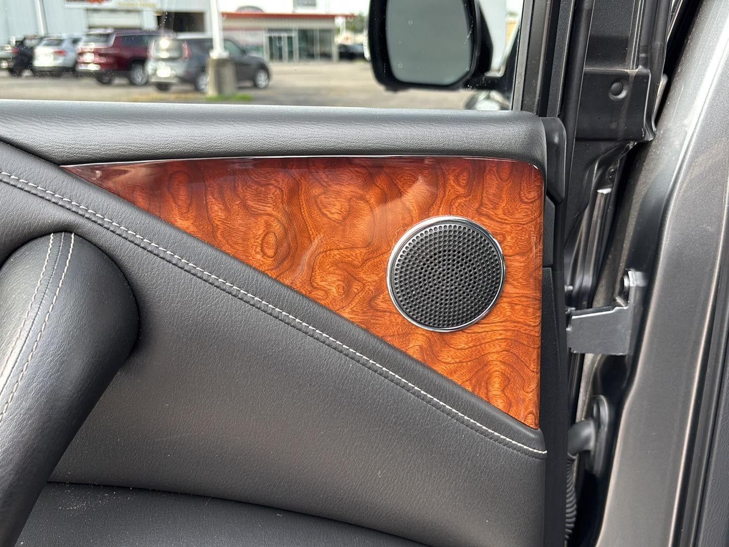 2017 INFINITI QX80 Base
