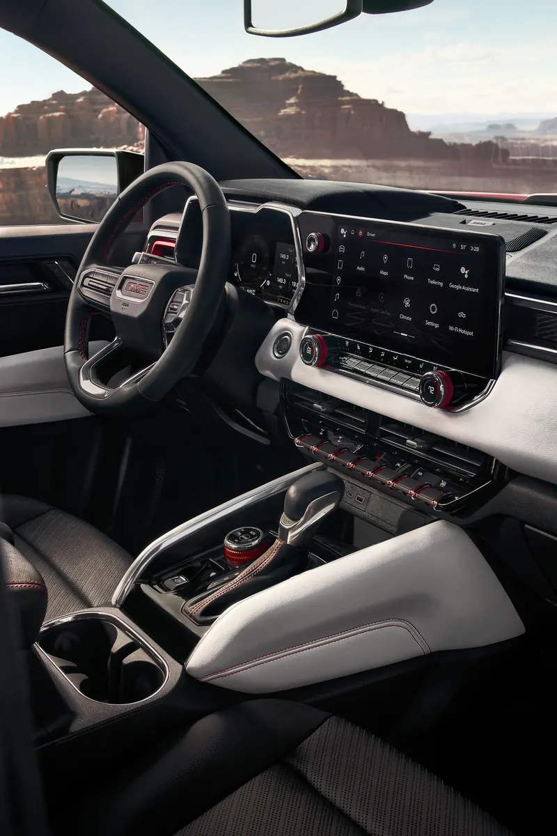 2026 GMC Canyon infotainment system at Briggs GMC of Fort Scott in Fort Scott KS
